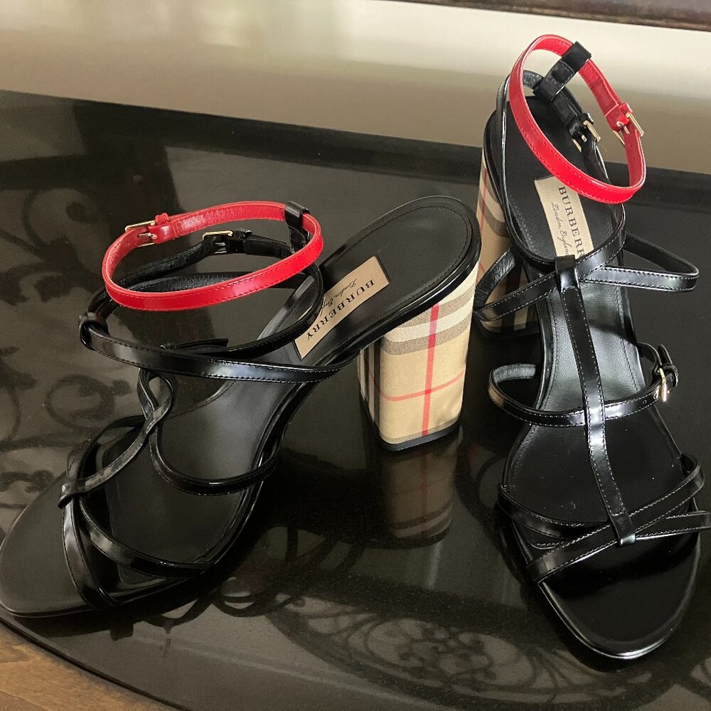 Burberry Anthea Double Strap Nova Block Heel Sandals w/Box – Size 40 / 8.5-9 US